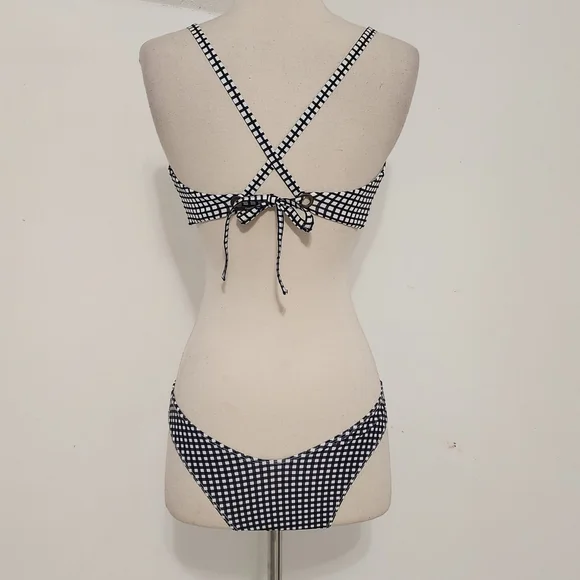 Roxy Beach Classics Reversible Fixed Triangle Bikini || High Leg Bottom - Picture 6 of 11